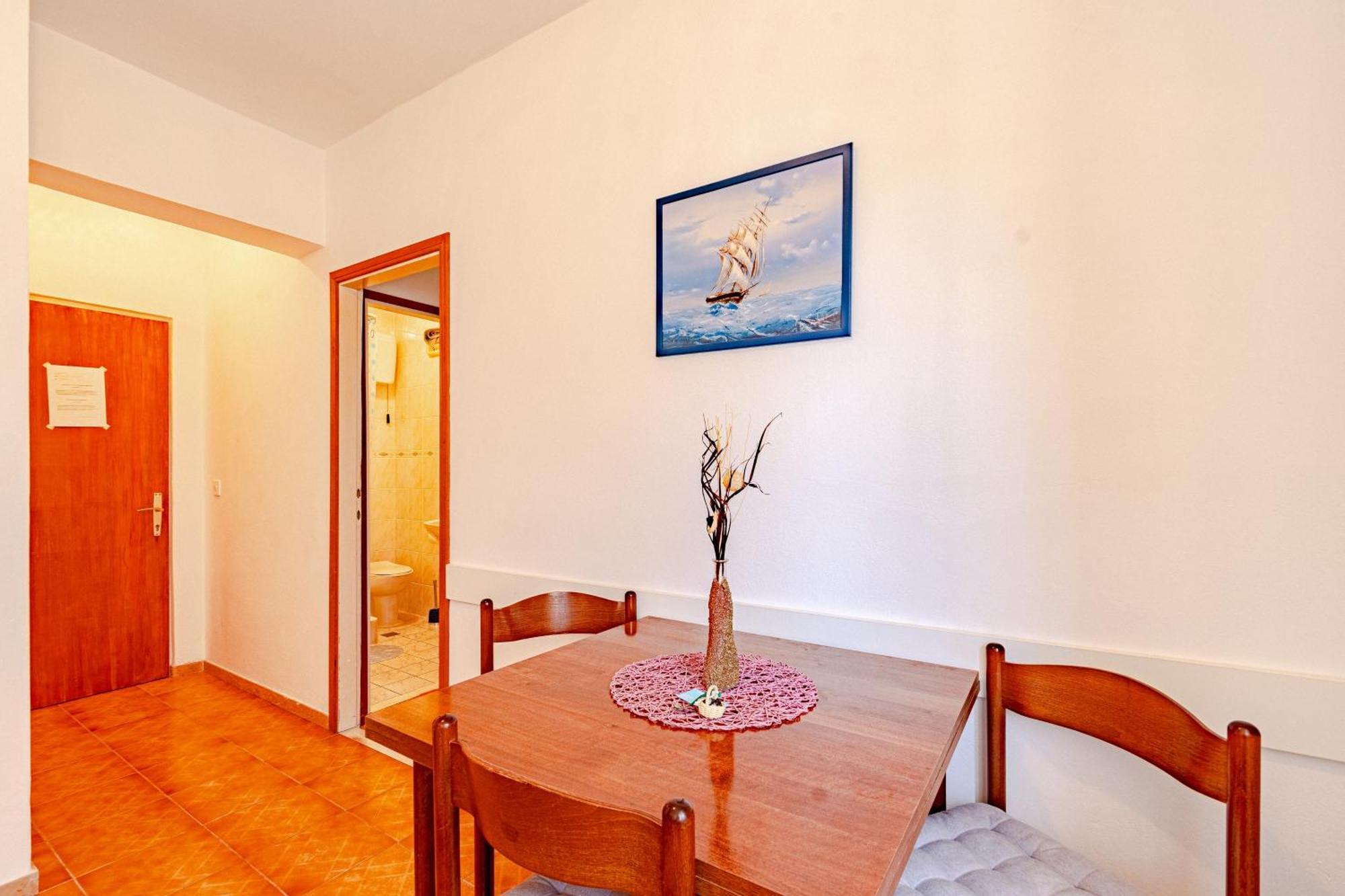 Apartments And Rooms With Parking Space Mali Ston Cameră foto